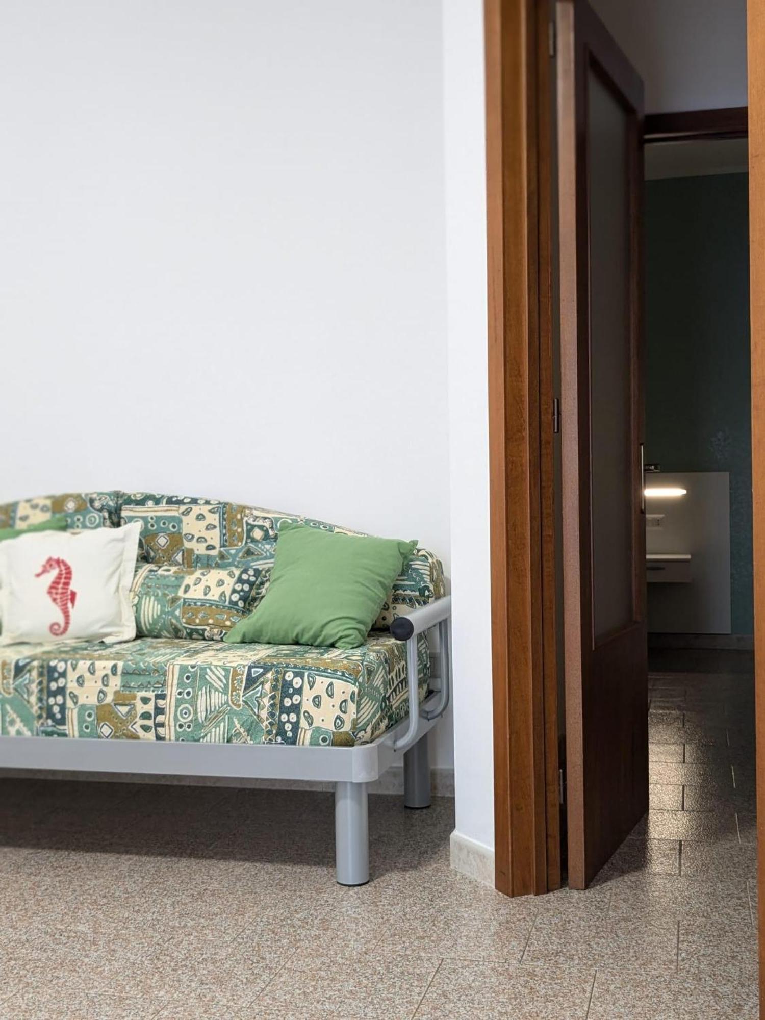 Albatro Mare Apartment Марина ди Манкаверза Екстериор снимка