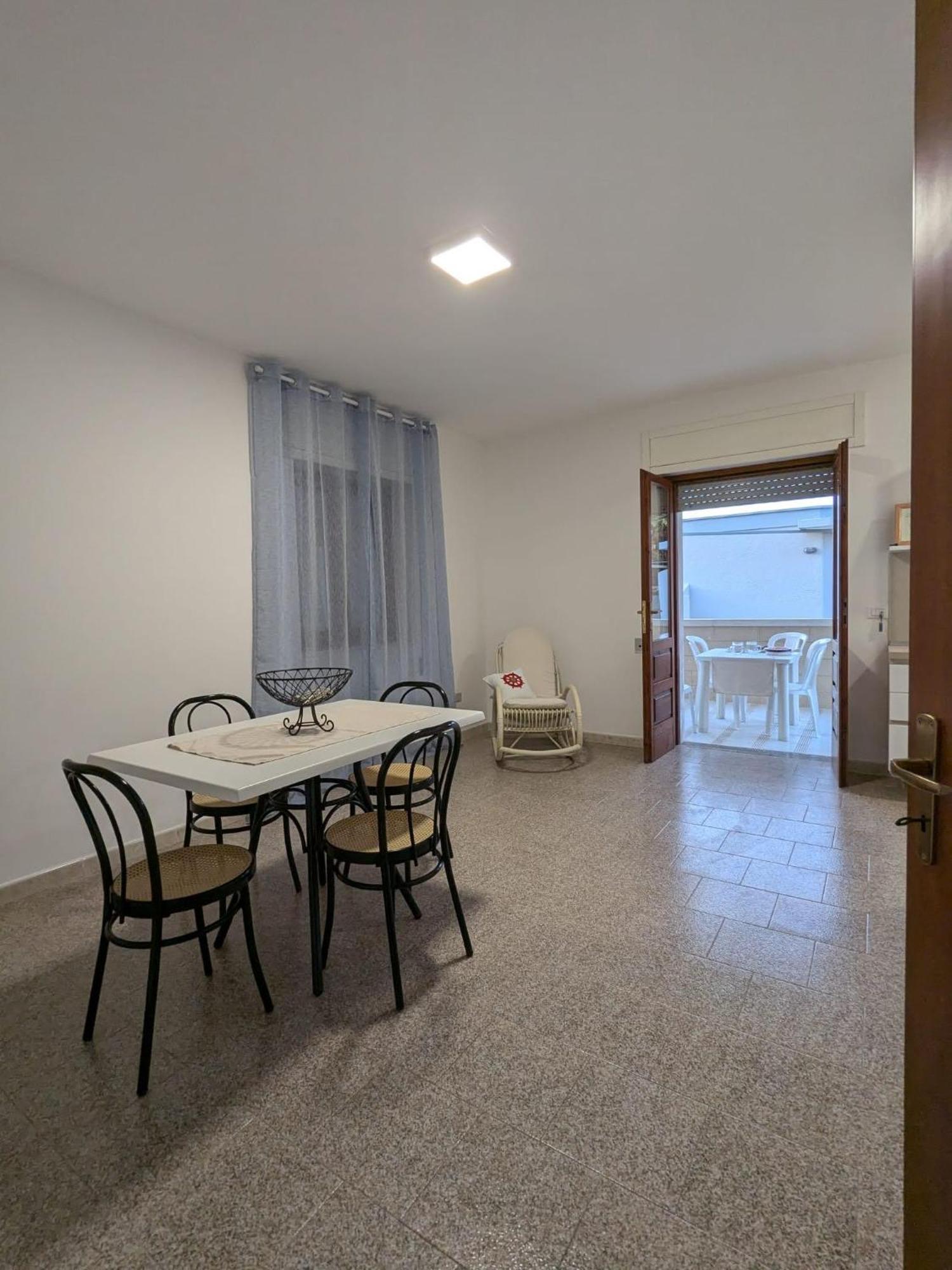 Albatro Mare Apartment Марина ди Манкаверза Екстериор снимка