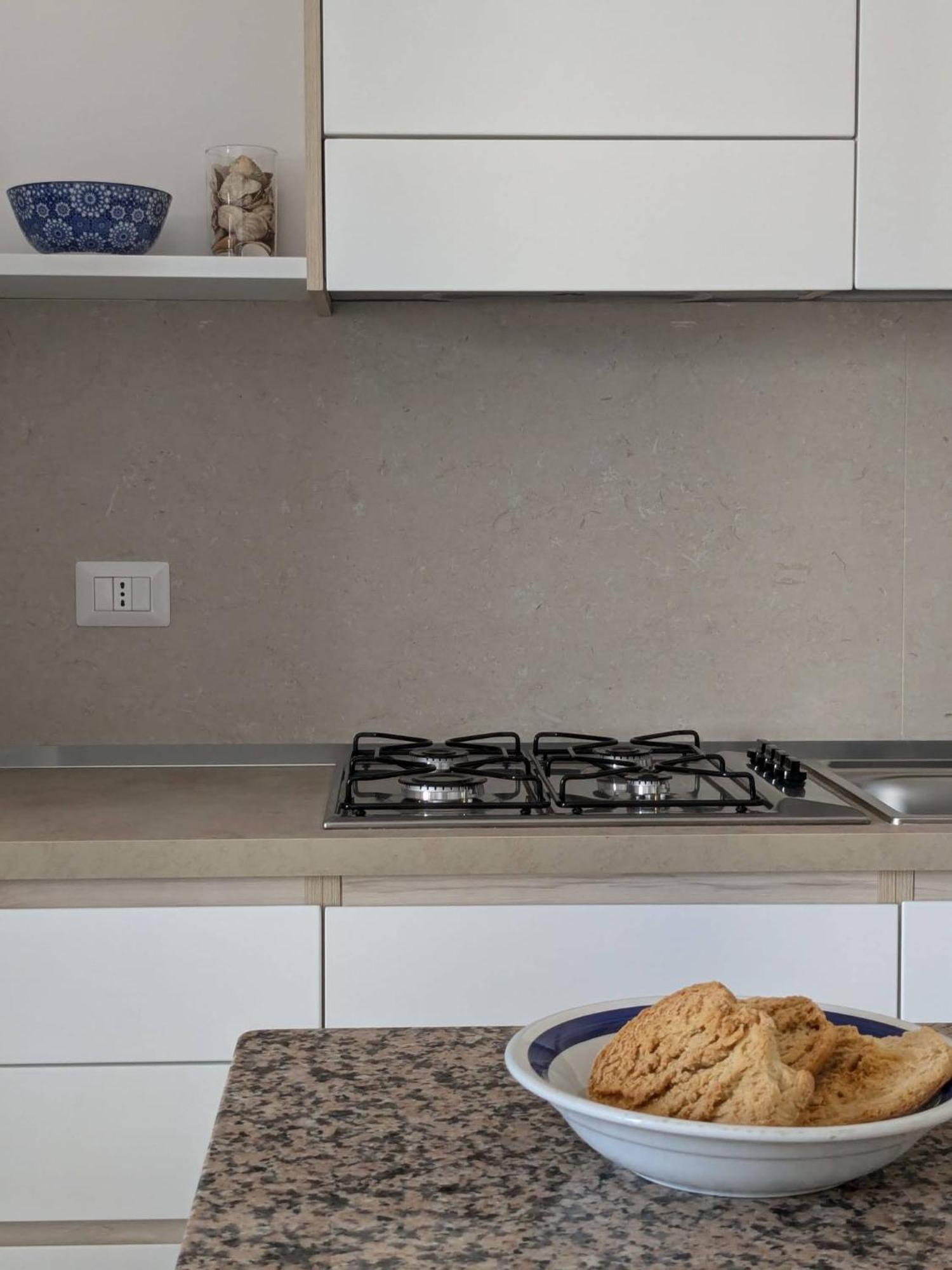 Albatro Mare Apartment Марина ди Манкаверза Екстериор снимка