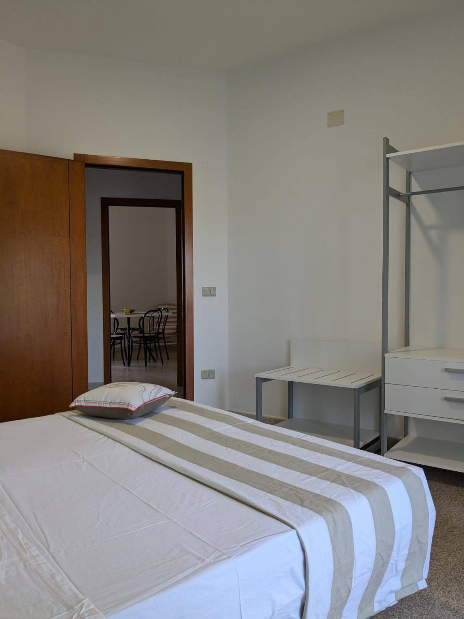 Albatro Mare Apartment Марина ди Манкаверза Екстериор снимка